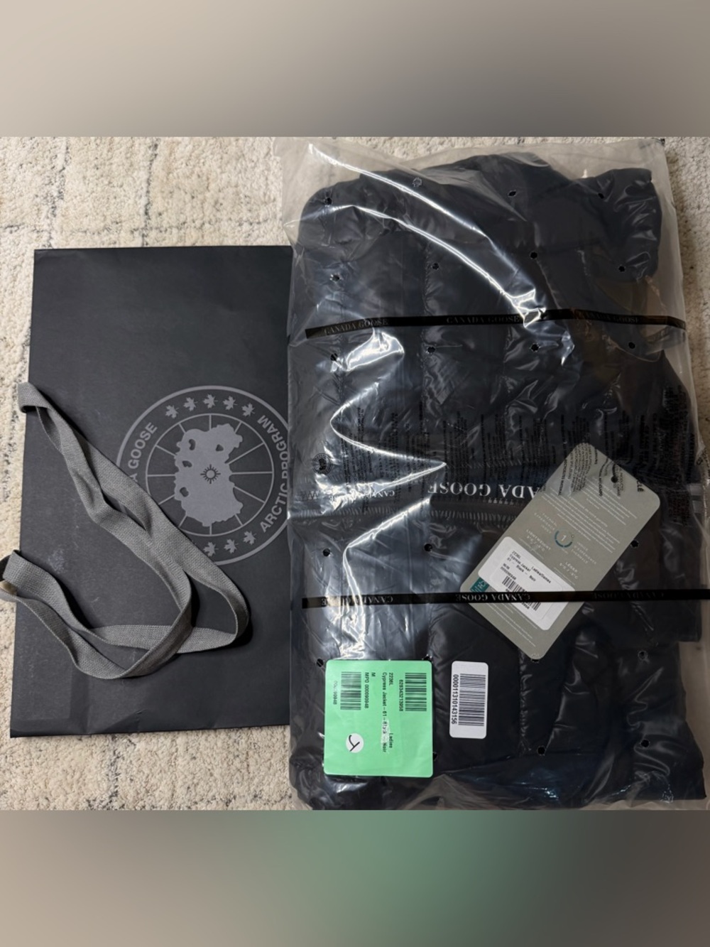 Canada Goose Cypress Jacket Black – Size M – Brand New With Tags – Full Set - Picture 11 of 11